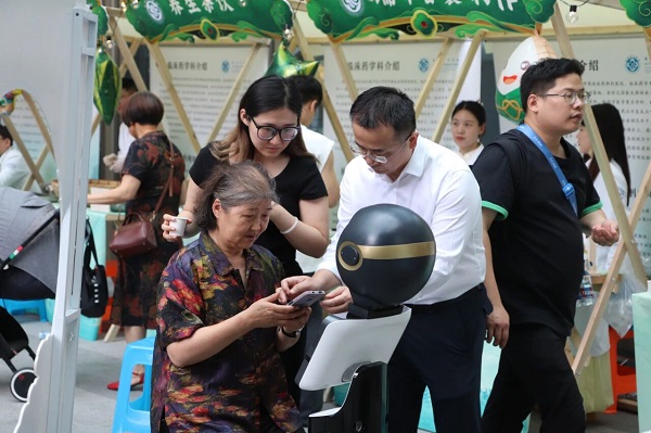 hangzhou expands ai-powered healthcare with 24/7 digital doctor services